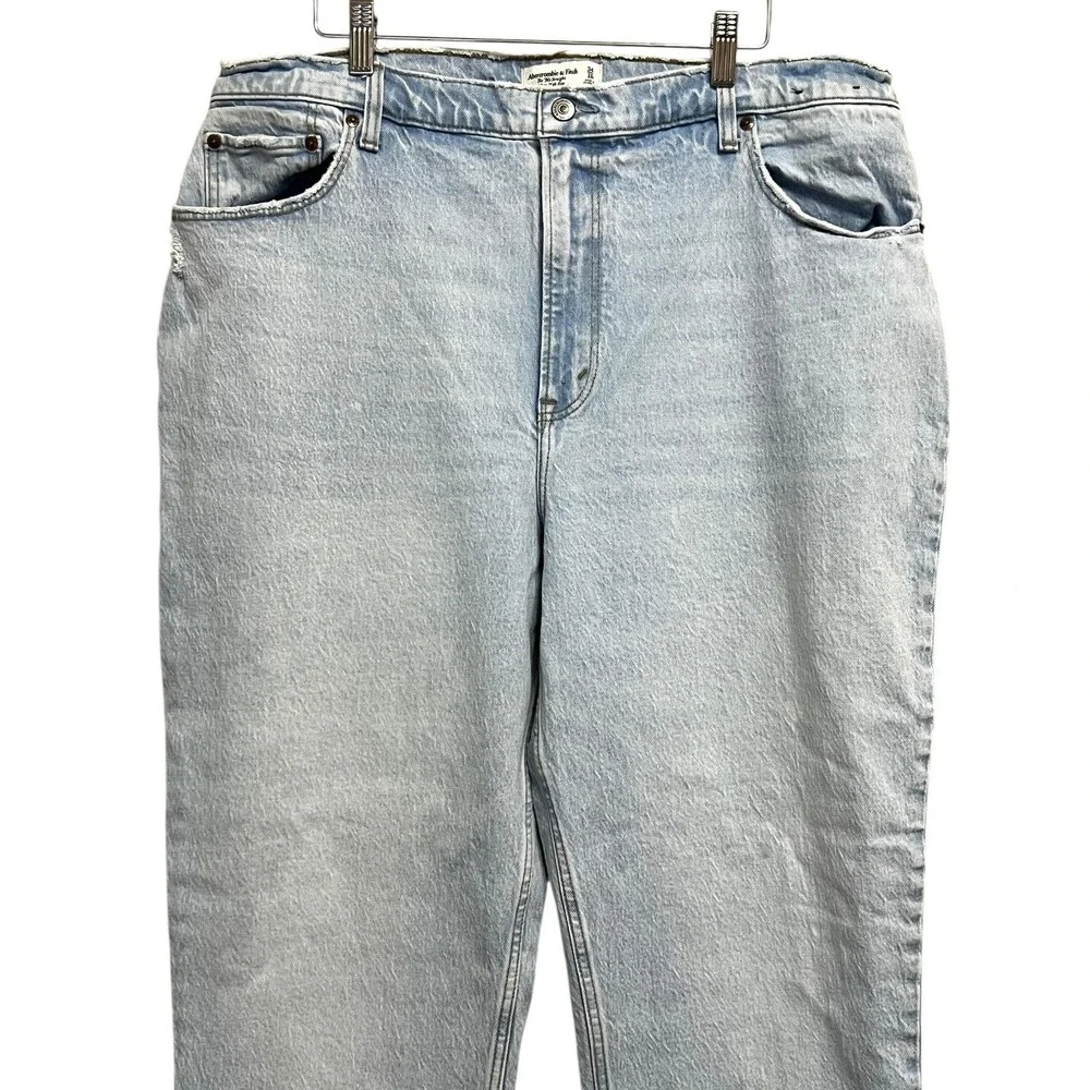 Abercrombie & Fitch 90s Straight Jeans Womens 18 High Rise Curve Love Light Wash